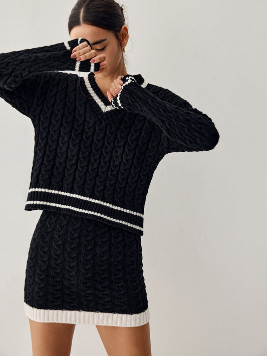 Nuvalli- Cable knit sweater with skirt